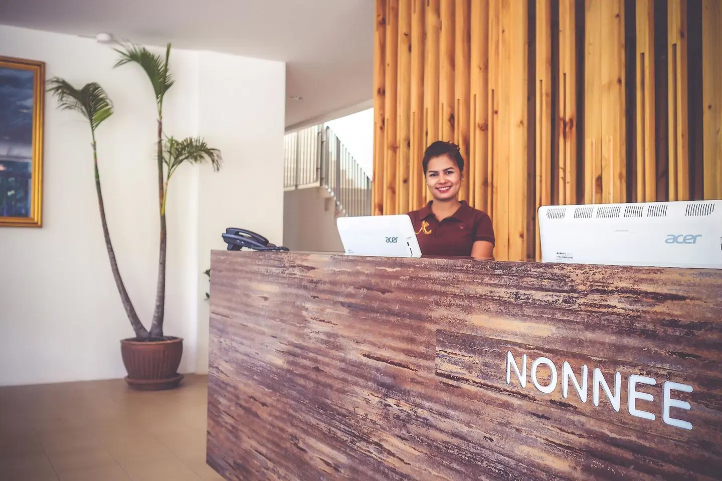 Nonnee ROOM_EXAMPLE