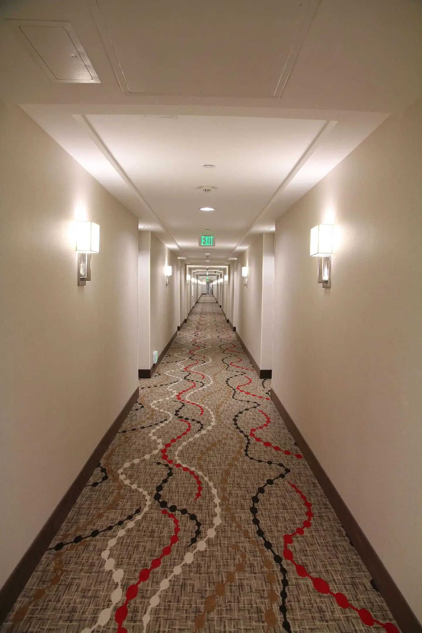 Embassy Suites by Hilton Ontario Airport HEALTH_BEAUTY