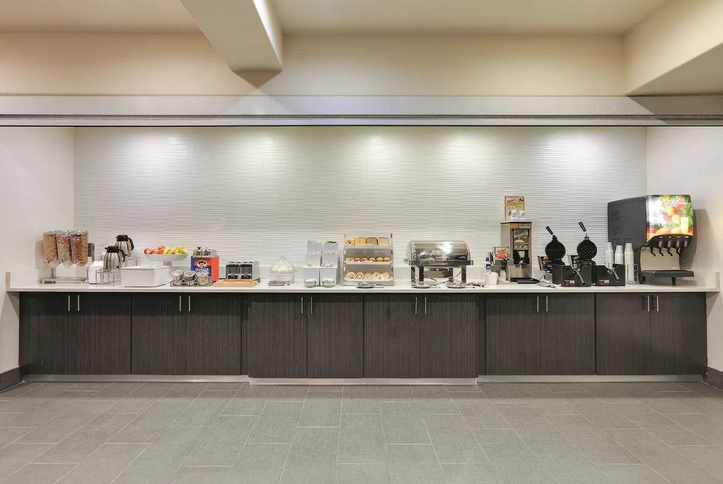La Quinta Inn & Suites by Wyndham Tyler South Bar