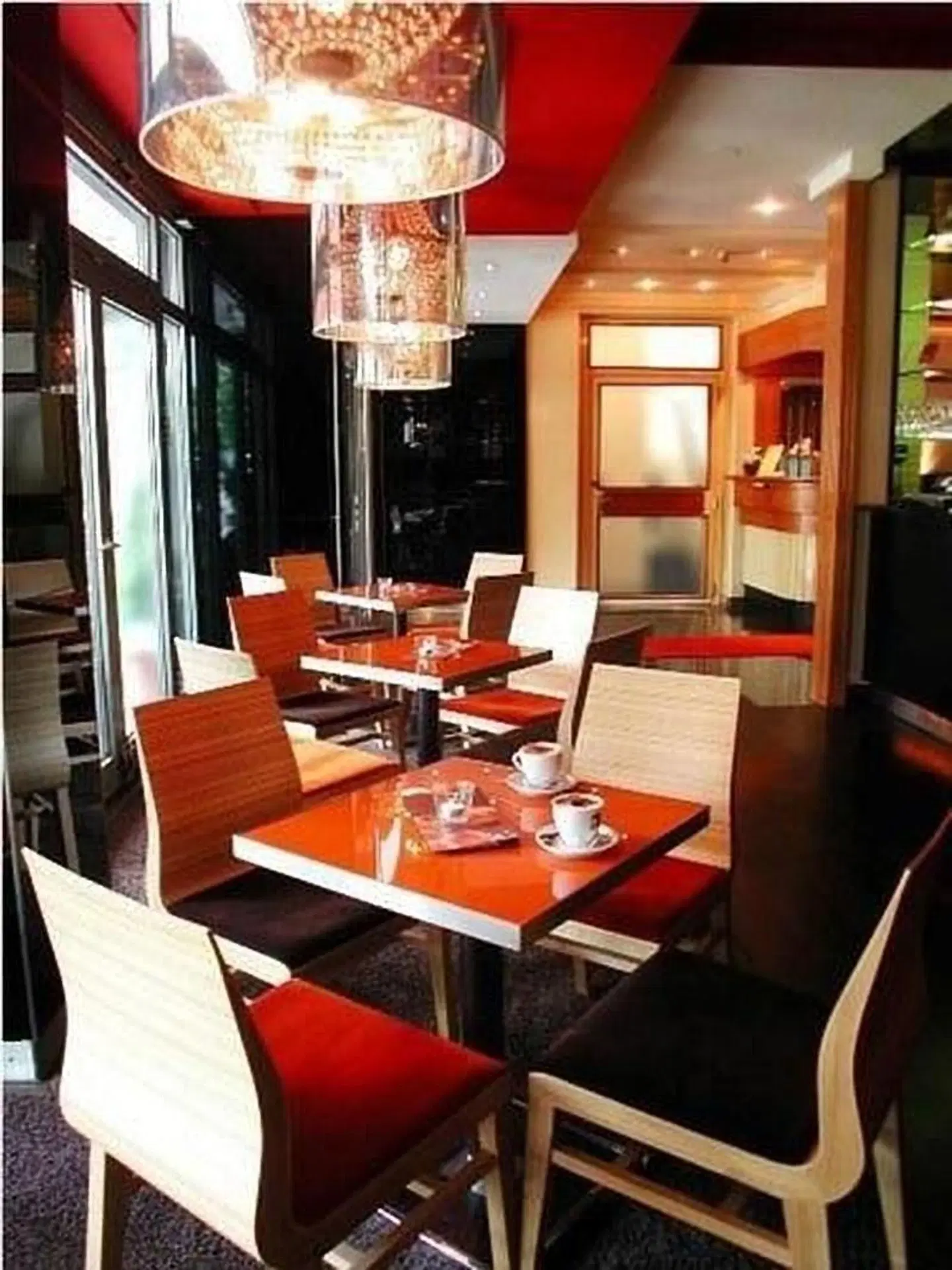 Monopol Restaurant