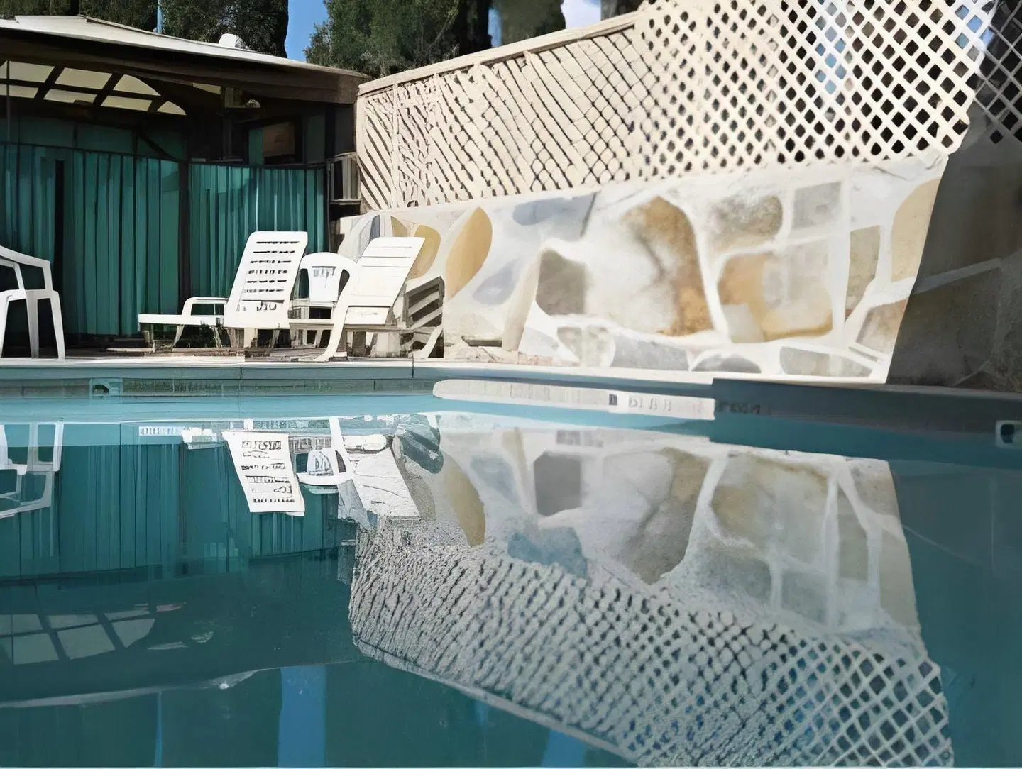 Yosemite Inn OUTDOOR_POOL