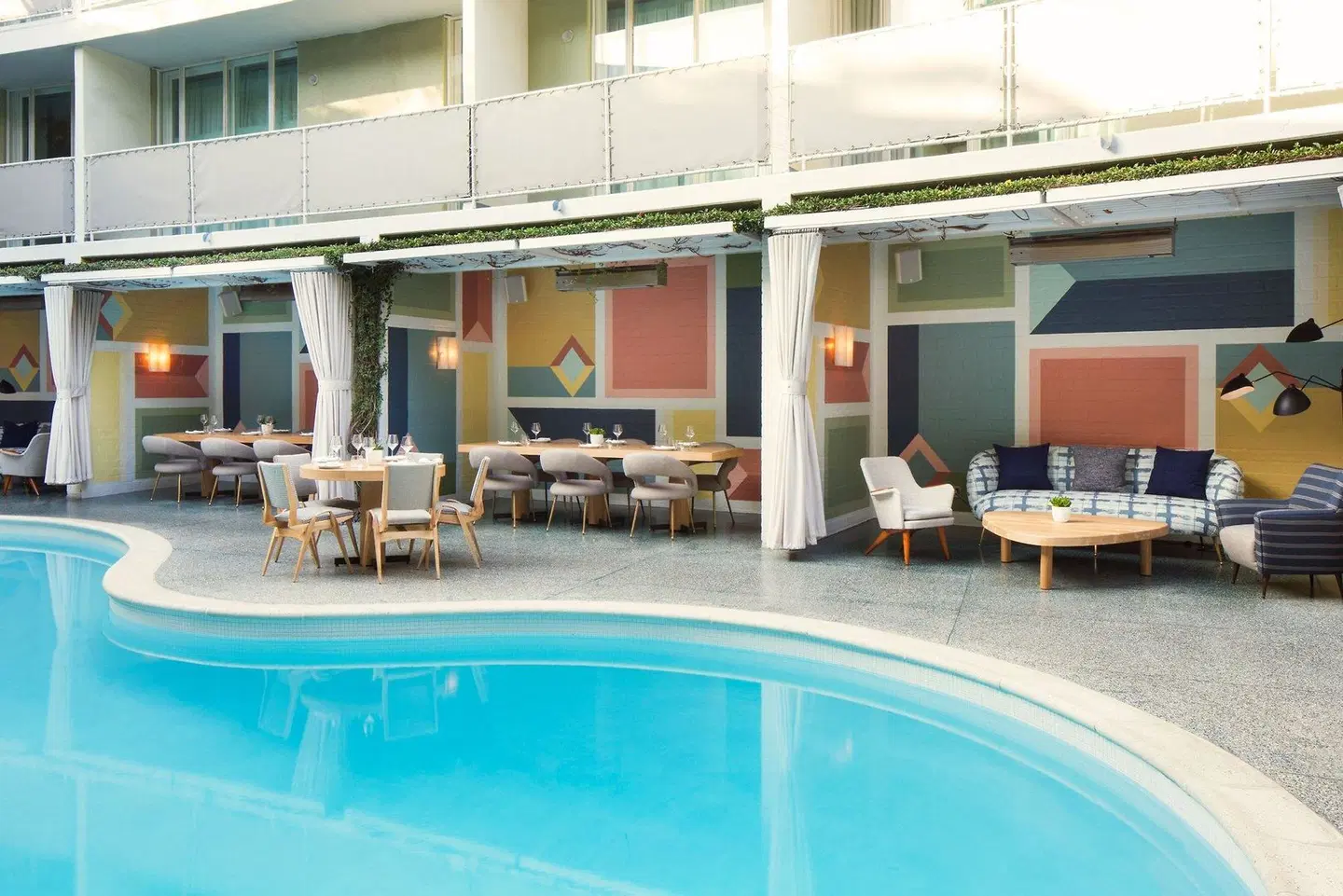 Avalon Hotel Beverly Hills OUTDOOR_POOL