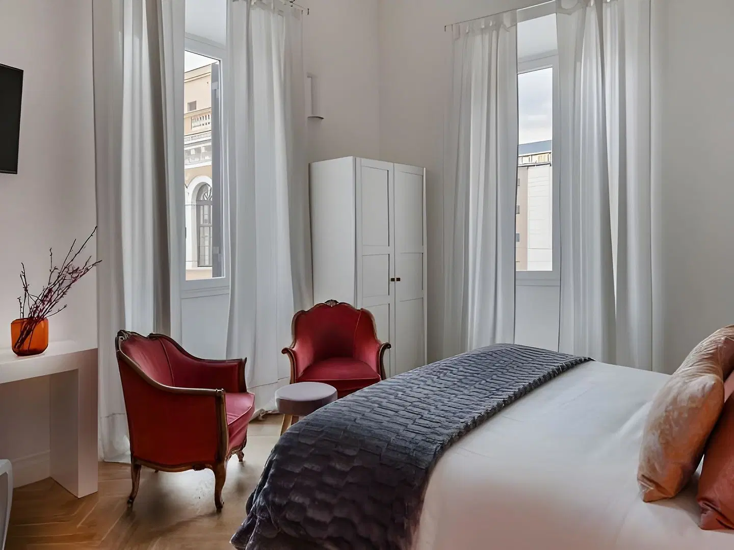 DA ME Suites ROOM_EXAMPLE