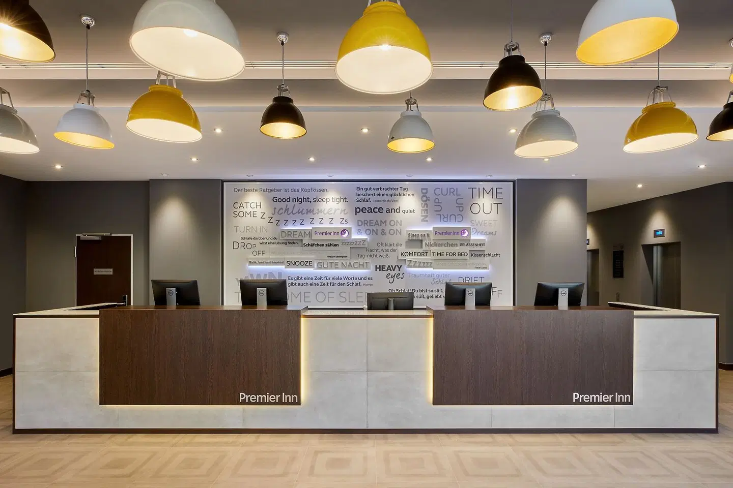 Premier Inn Hamburg City LOUNGE_LOBBY