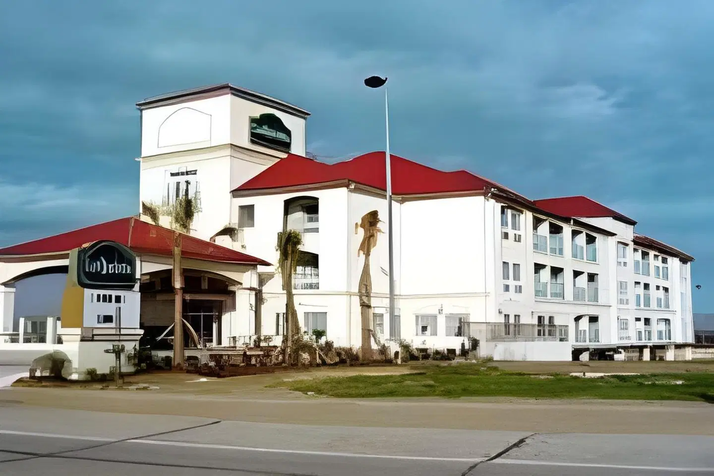 La Quinta Inn & Suites Galveston - Seawall West EXTERIOR