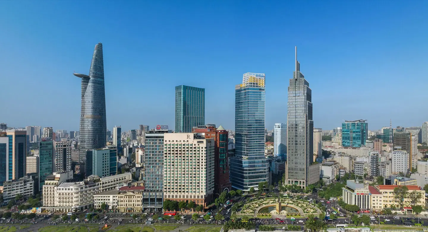 Hilton Saigon EXTERIOR