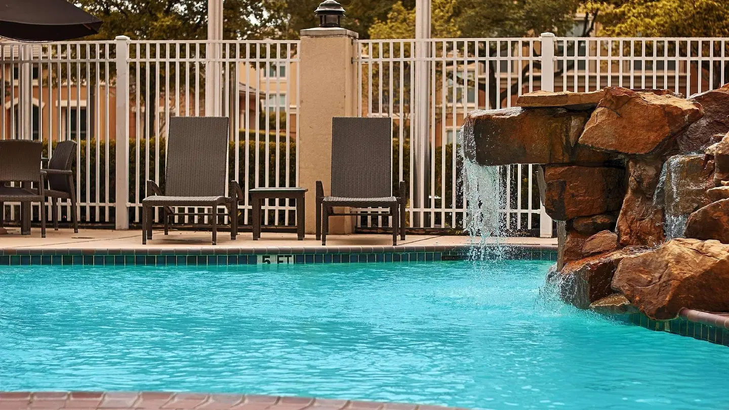 Hilton Garden Inn Houston/Galleria Area OUTDOOR_POOL