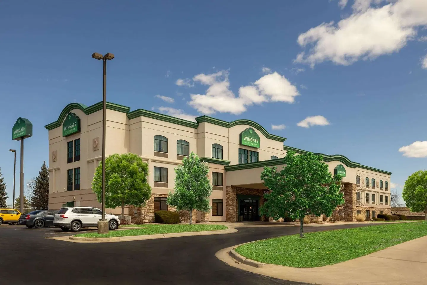 Wingate by Wyndham Gillette EXTERIOR