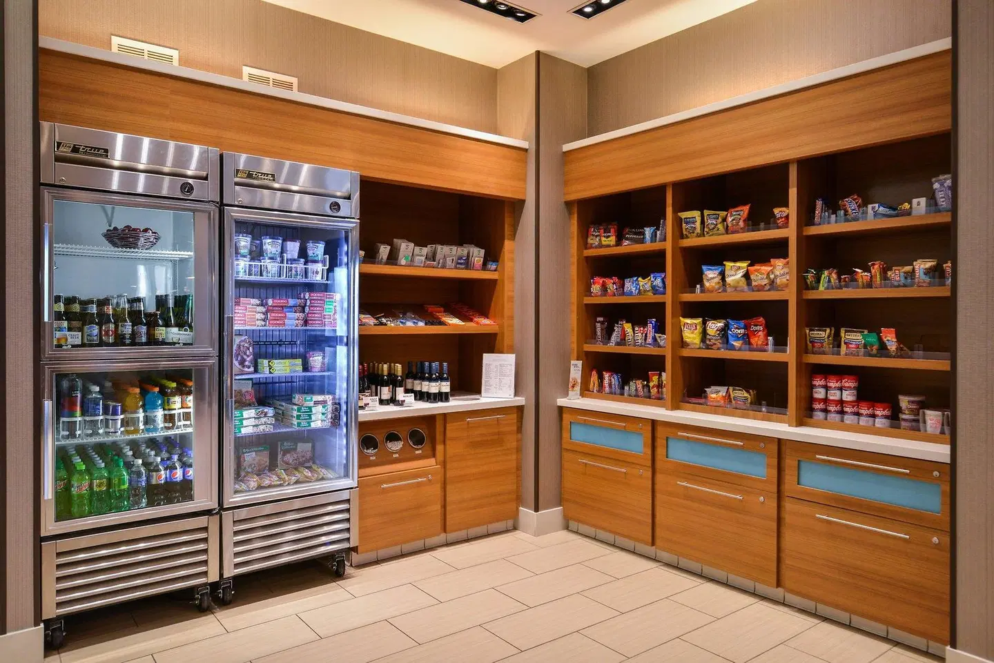 SpringHill Suites by Marriott Irvine John Wayne Airport/Orange County Bar