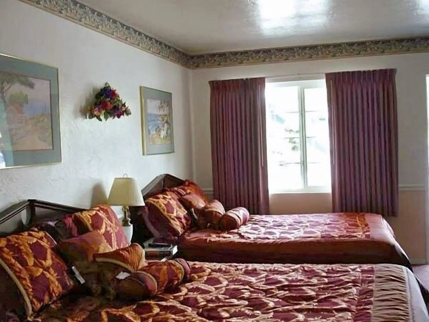 Del Monte Pines ROOM_EXAMPLE