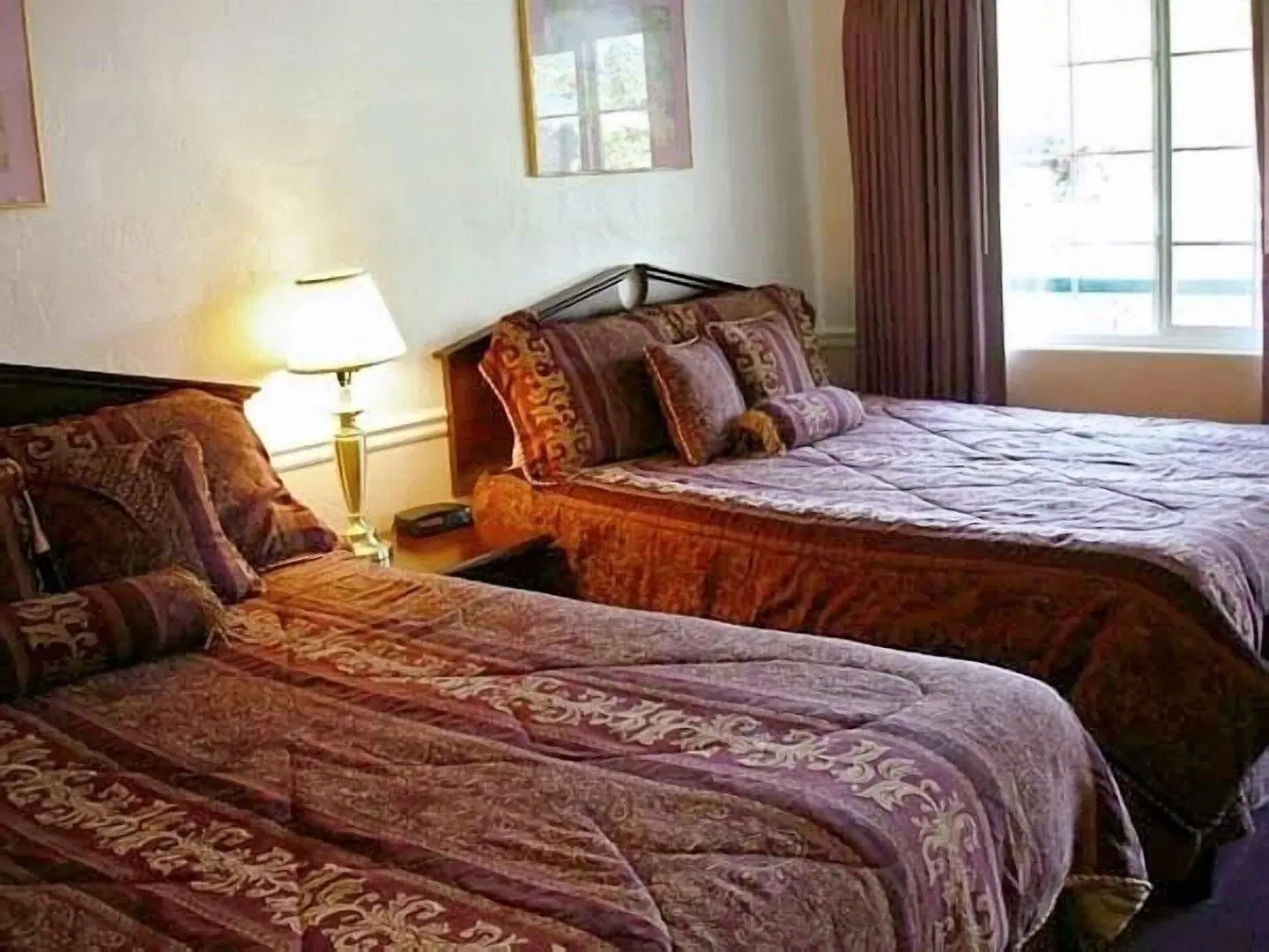 Del Monte Pines ROOM_EXAMPLE