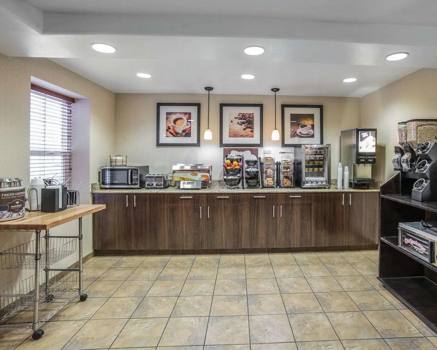 MainStay Suites Casper LOUNGE_LOBBY