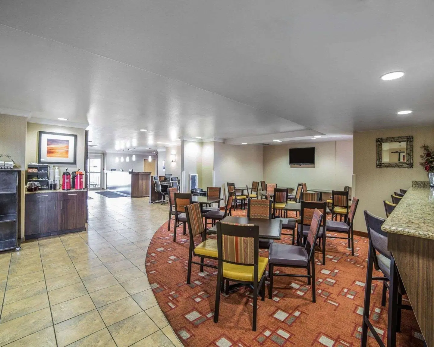 MainStay Suites Casper Bar