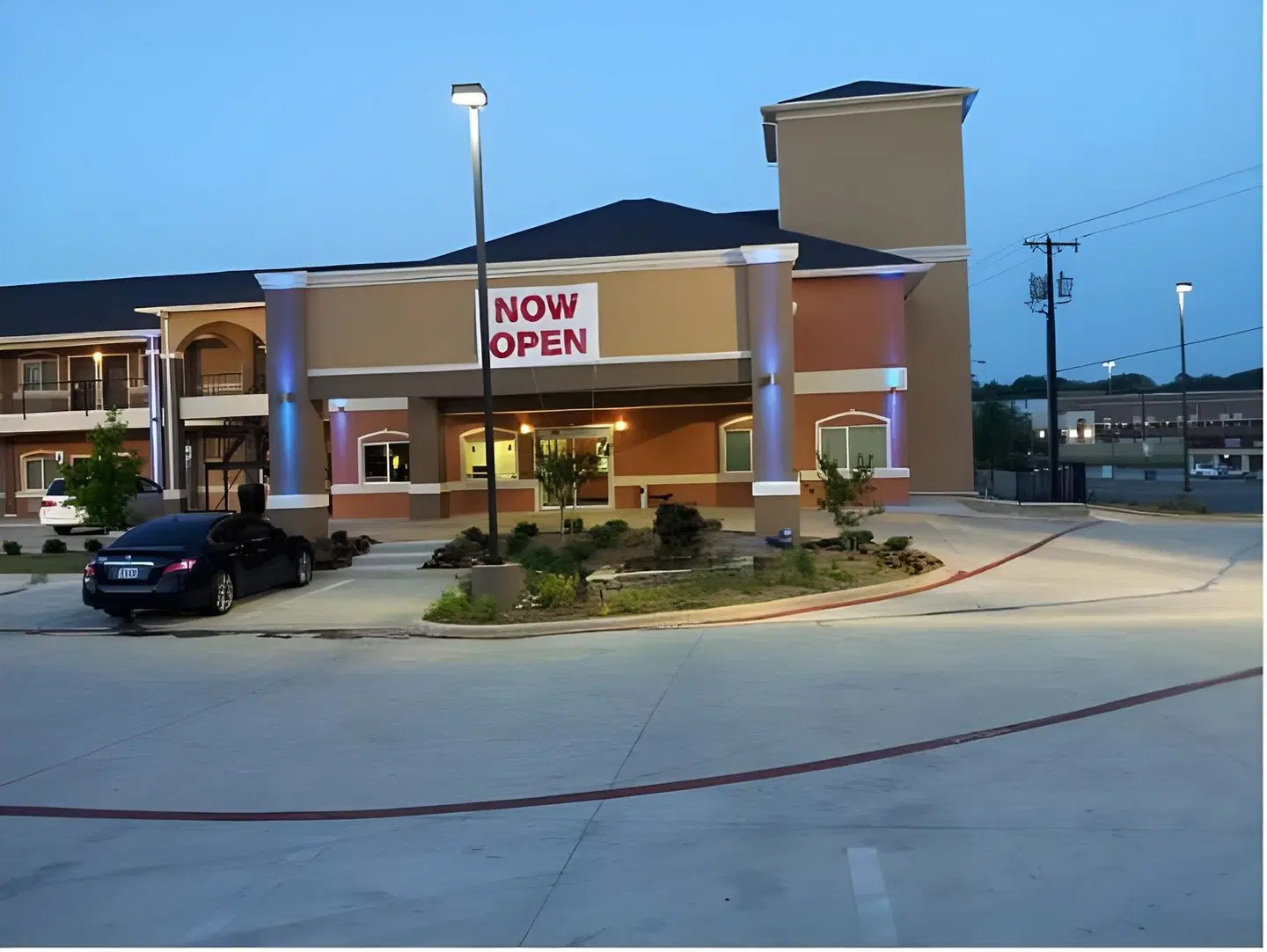 Executive Inn and Suites Tyler EXTERIOR