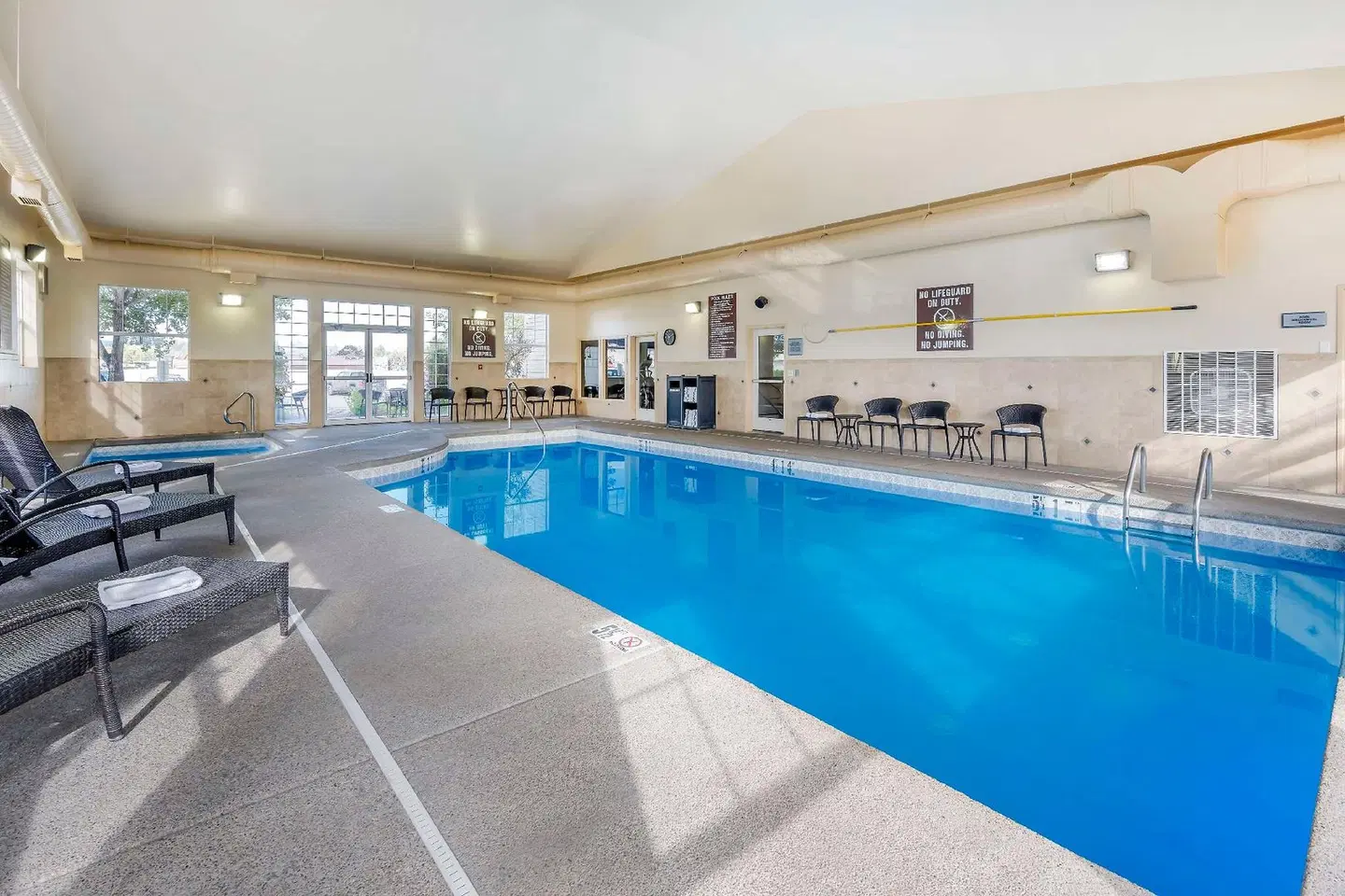 Best Western Plus Kalispell/Glacier Park West Hotel & Suites Hallenbad