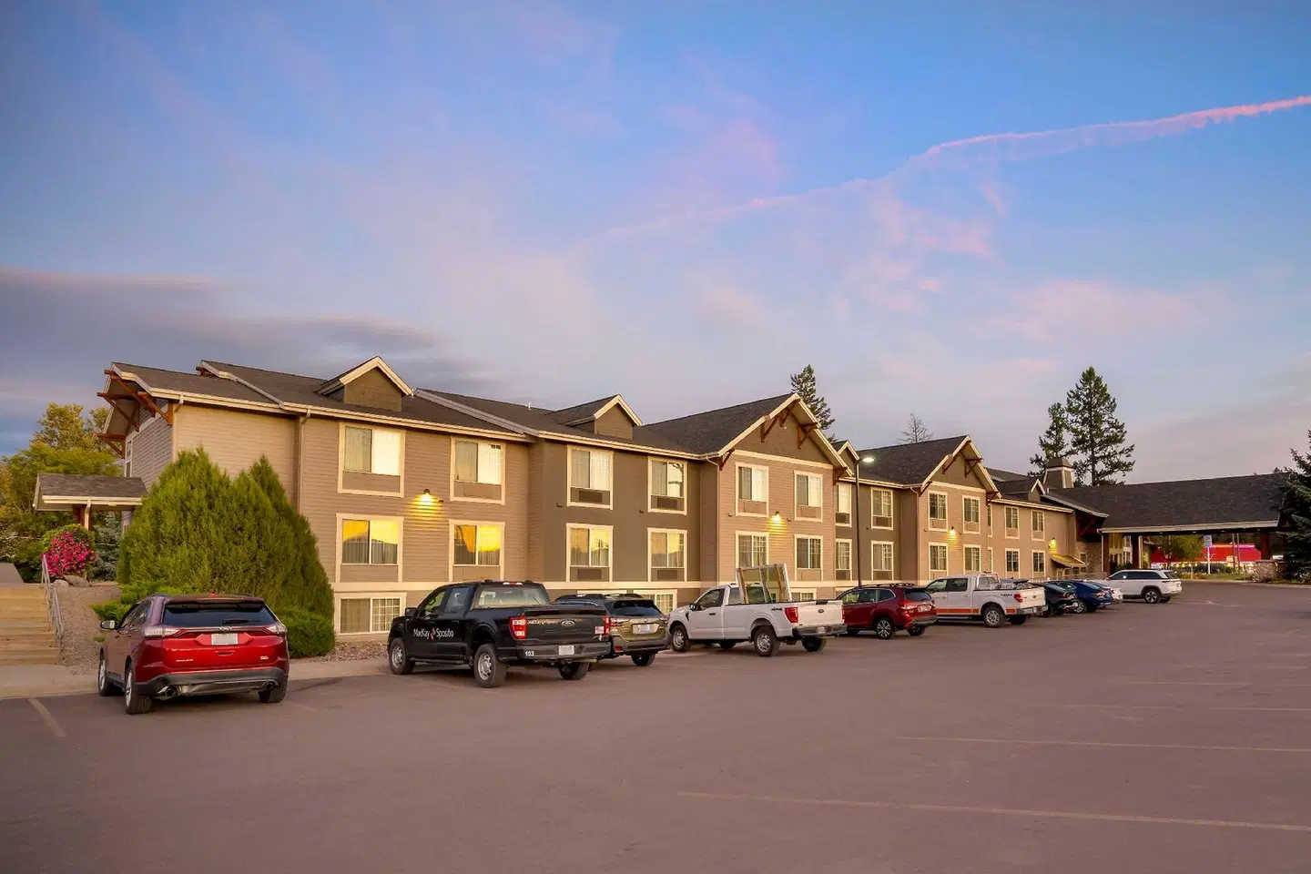 Best Western Plus Kalispell/Glacier Park West Hotel & Suites EXTERIOR
