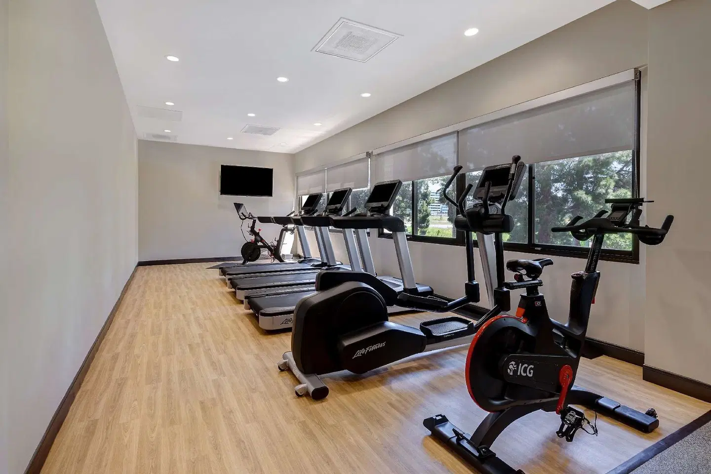 Embassy Suites by Hilton Santa Clara - Silicon Valley SPORTS_AND_LEISURE