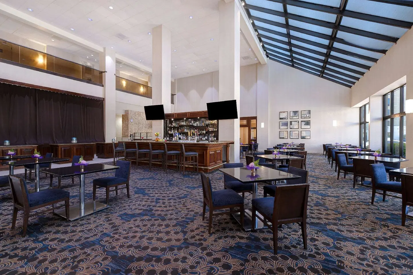Embassy Suites by Hilton Santa Clara - Silicon Valley Bar