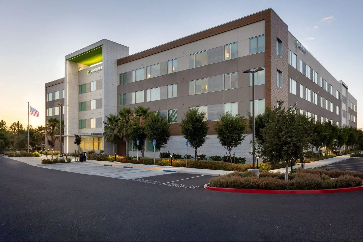 Element Sacramento Airport EXTERIOR