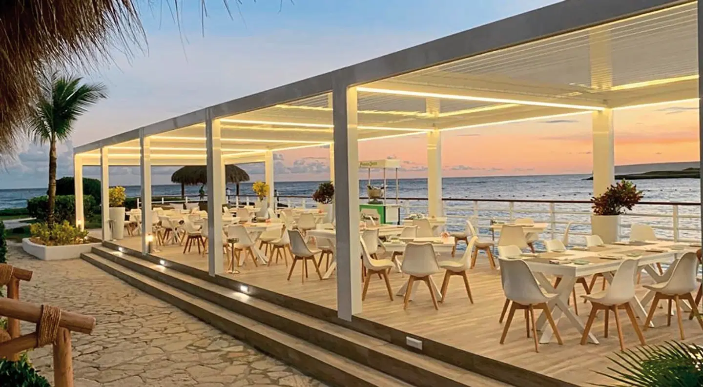 Eden Roc at Cap Cana Terrasse