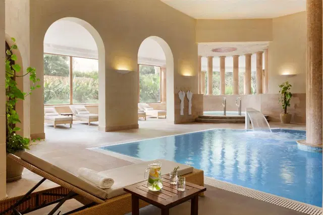 Kempinski San Lawrenz Hallenbad