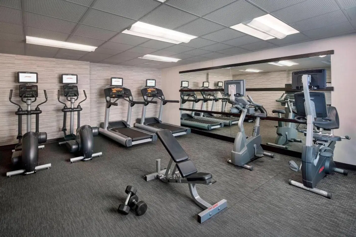 Courtyard by Marriott San Mateo Foster City SPORTS_AND_LEISURE