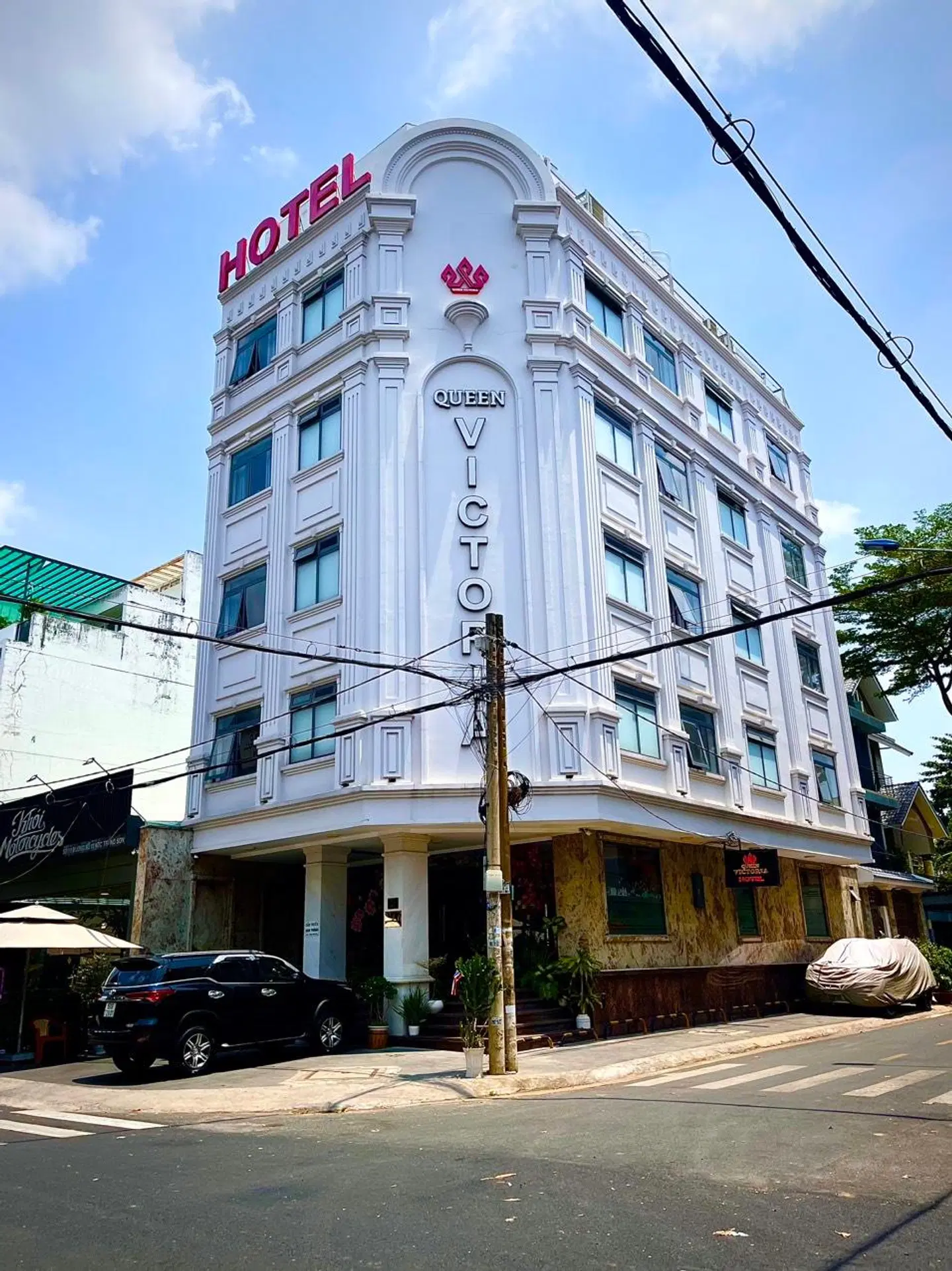 Queen Victoria Hotel EXTERIOR