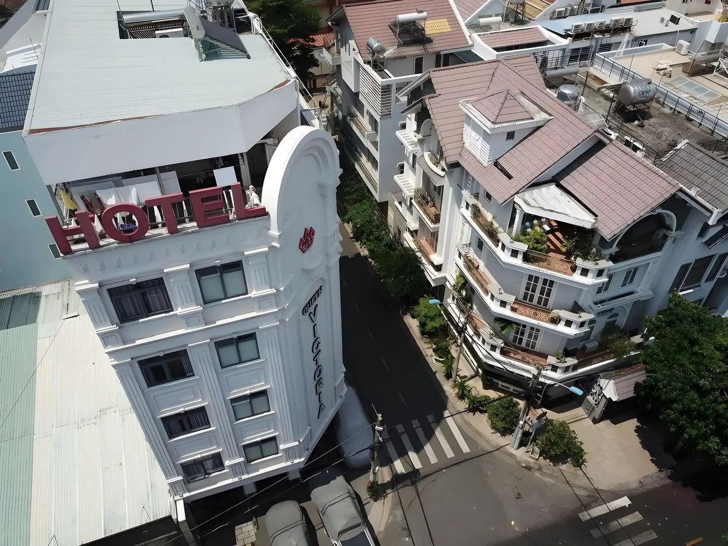 Queen Victoria Hotel EXTERIOR