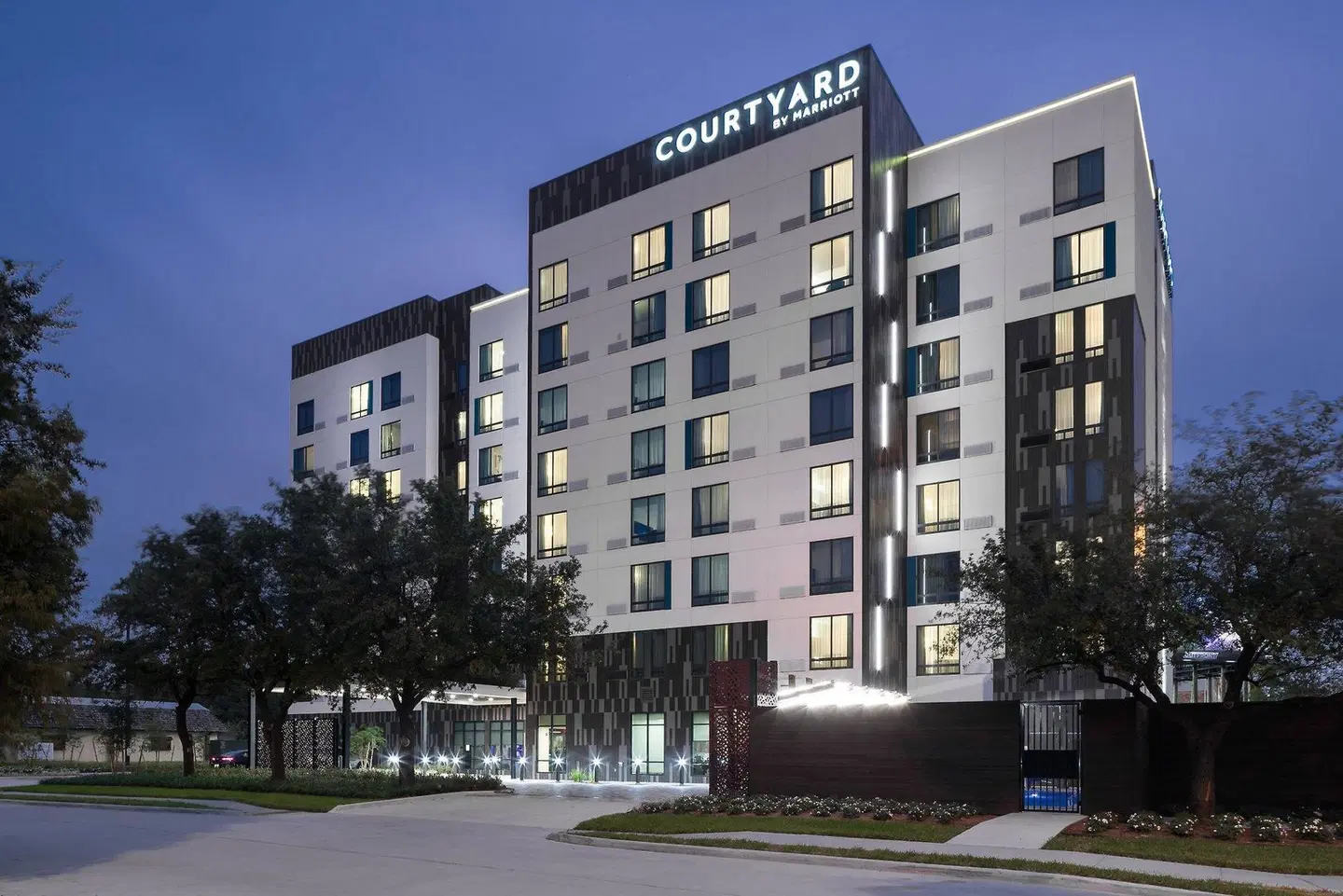 Courtyard by Marriott Houston Heights/I-10 EXTERIOR