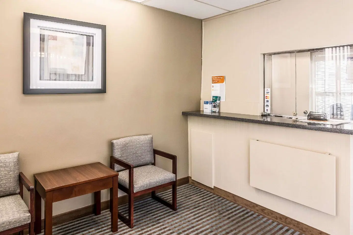 Rodeway Inn Regalodge ROOM_EXAMPLE