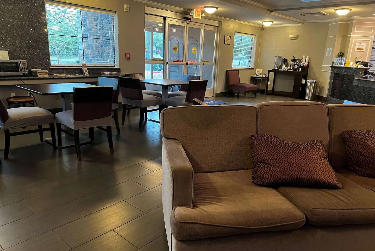 Baymont by Wyndham College Station LOUNGE_LOBBY