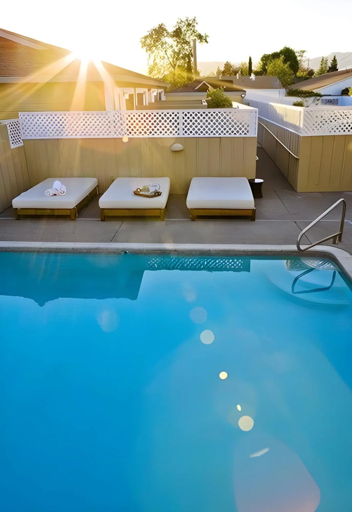 El Dorado Hotel OUTDOOR_POOL