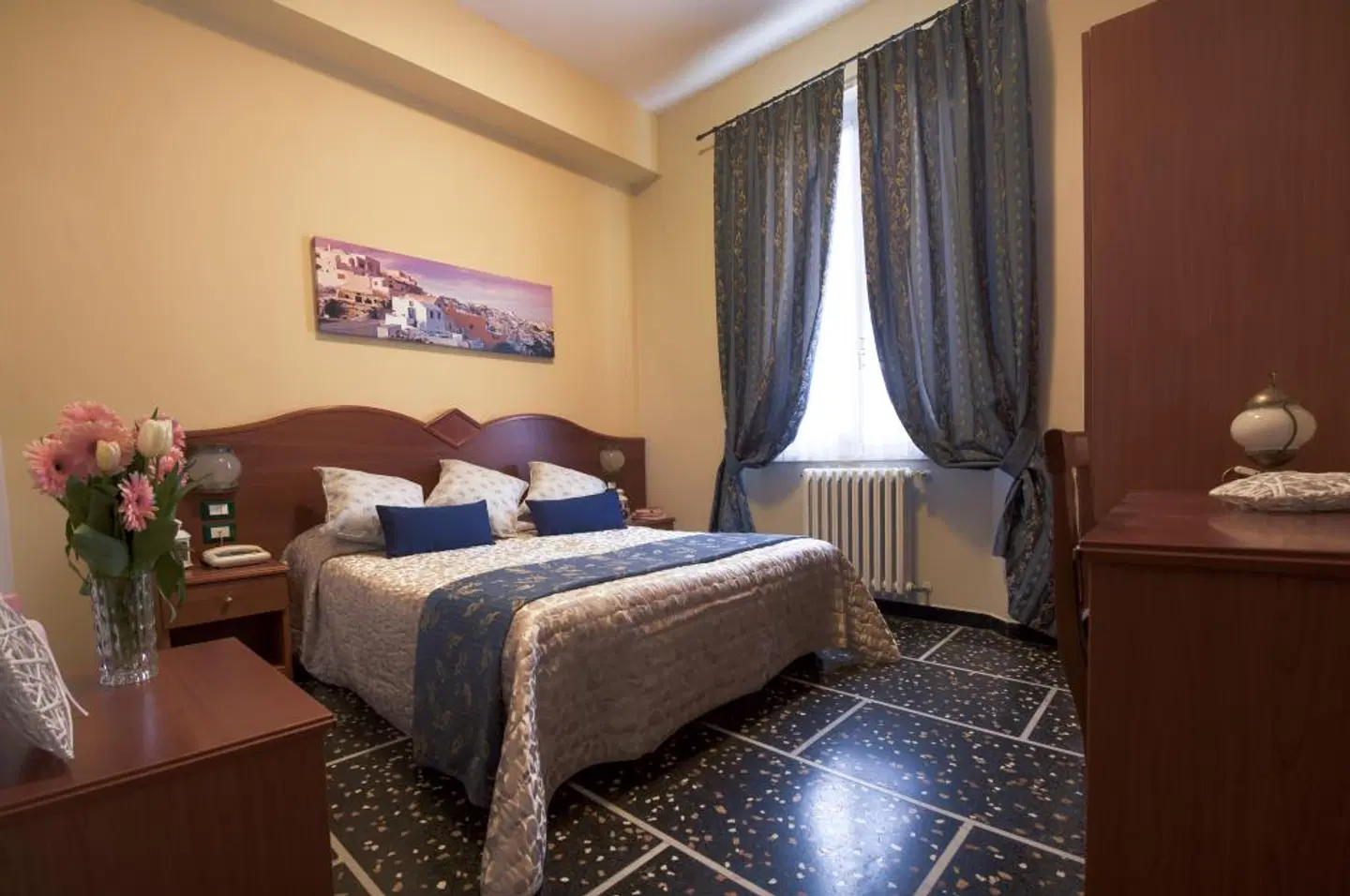 Bristol ROOM_EXAMPLE