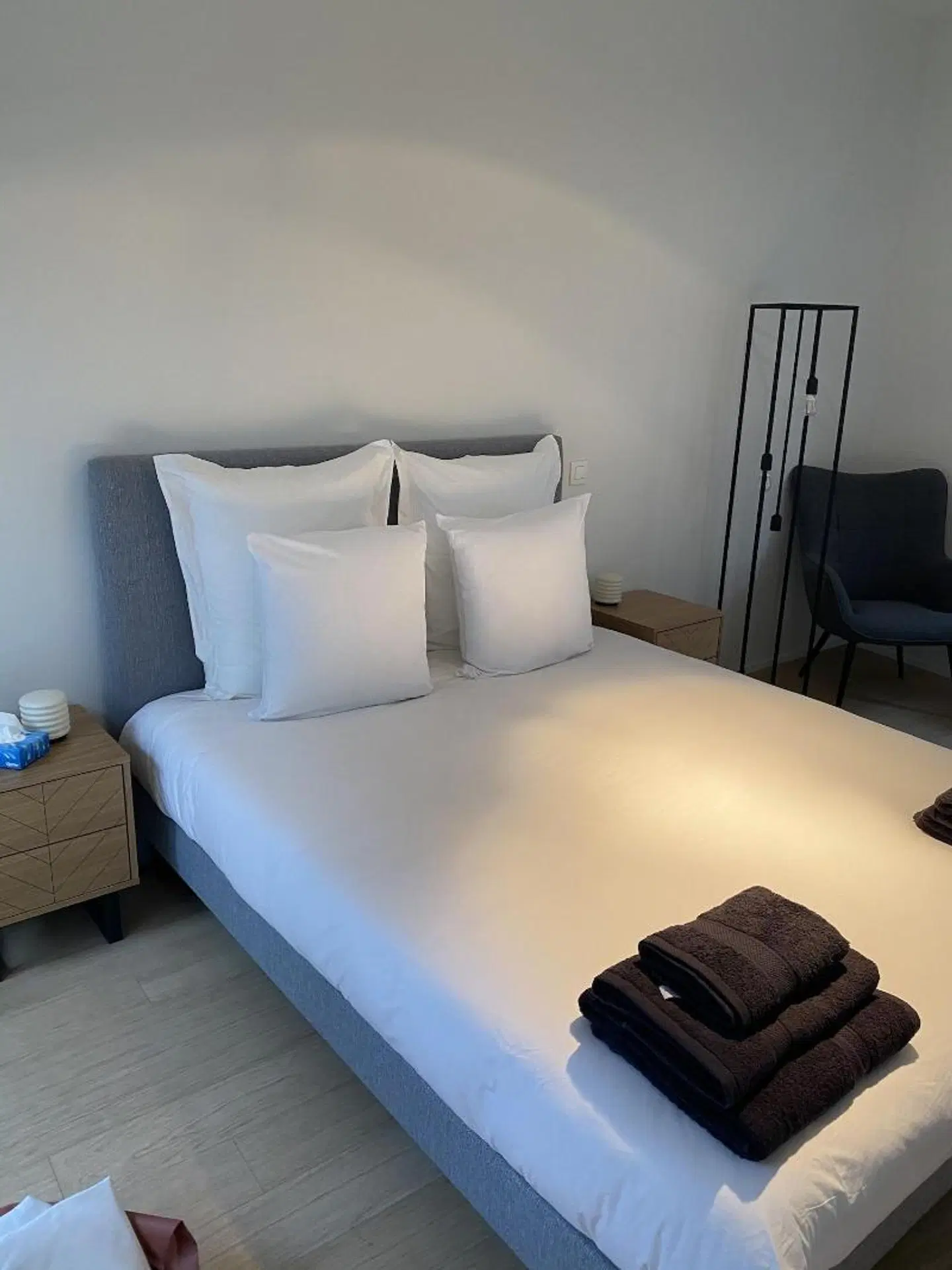 B&B Fish Market ROOM_EXAMPLE
