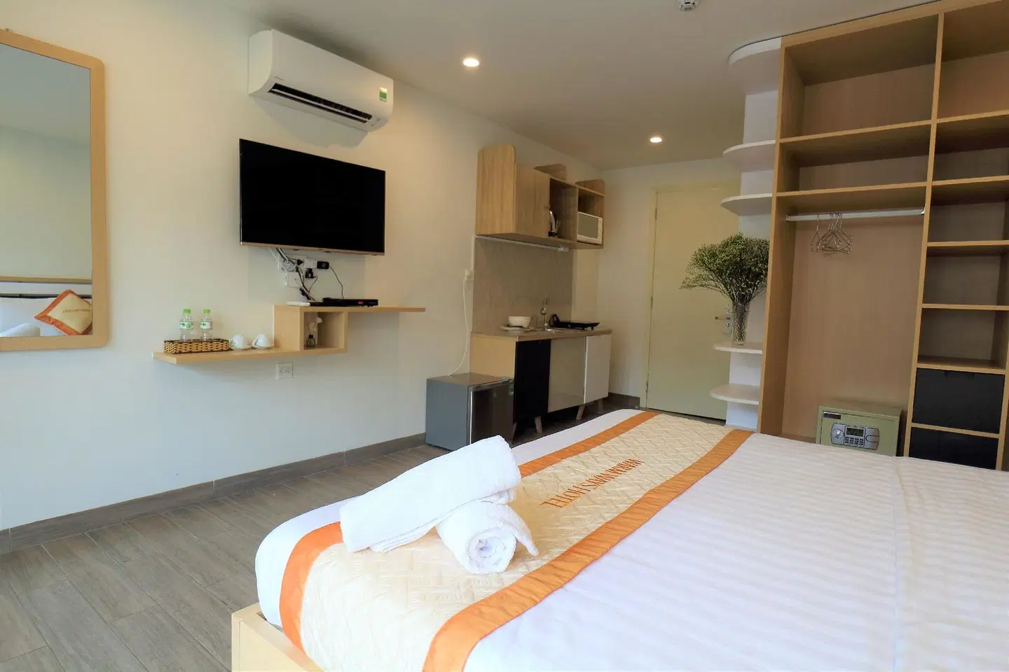 WARM WAYS HOTEL ROOM_EXAMPLE