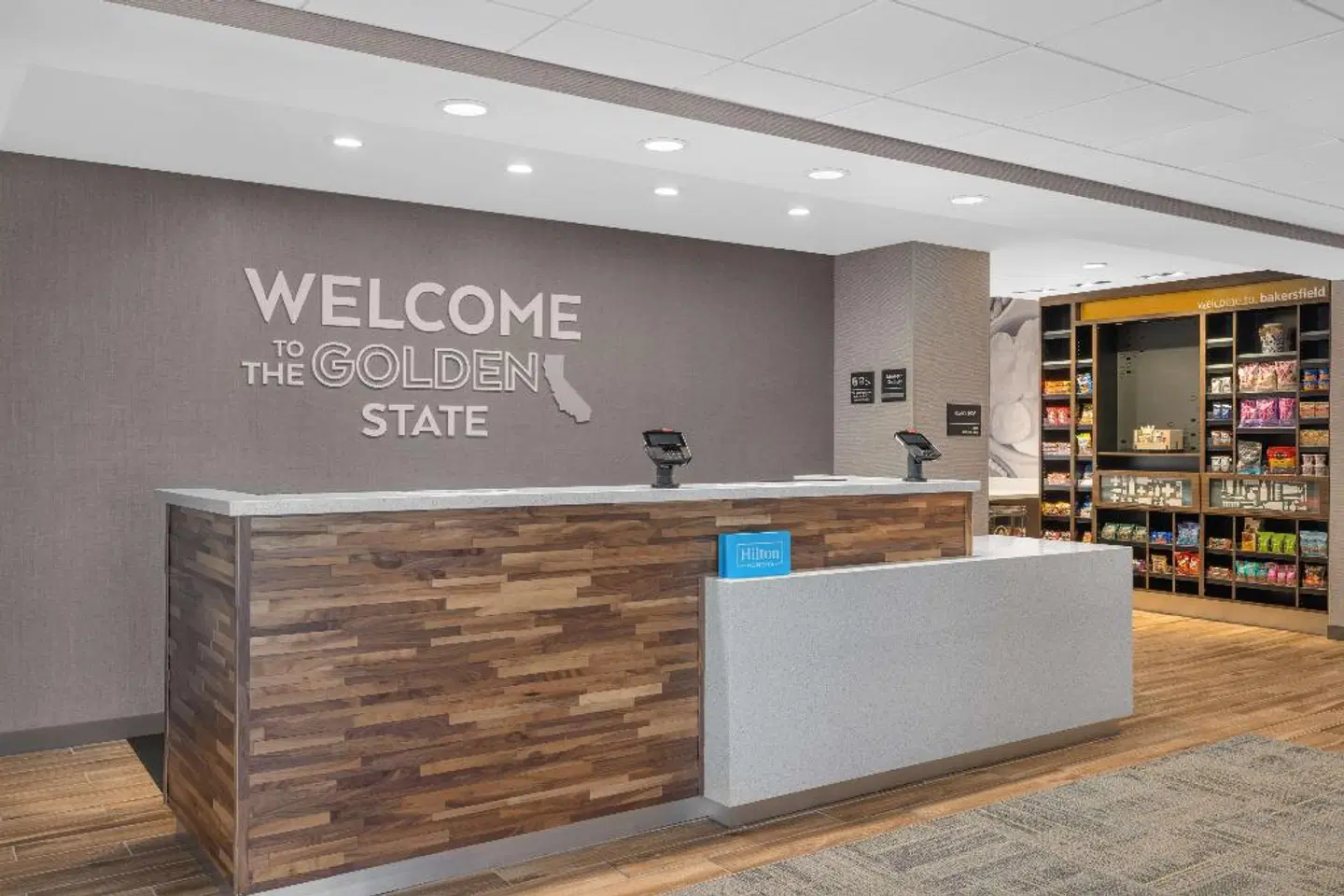 Hampton Inn & Suites Bakersfield Central LOUNGE_LOBBY