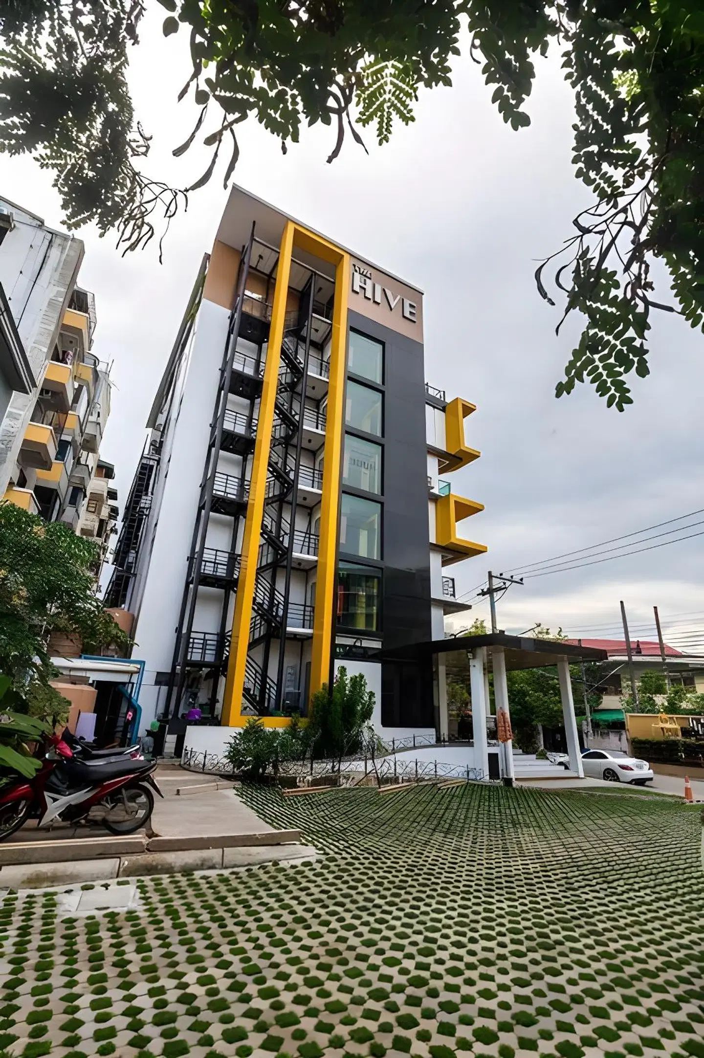 The Hive Chiang Mai Hotel EXTERIOR