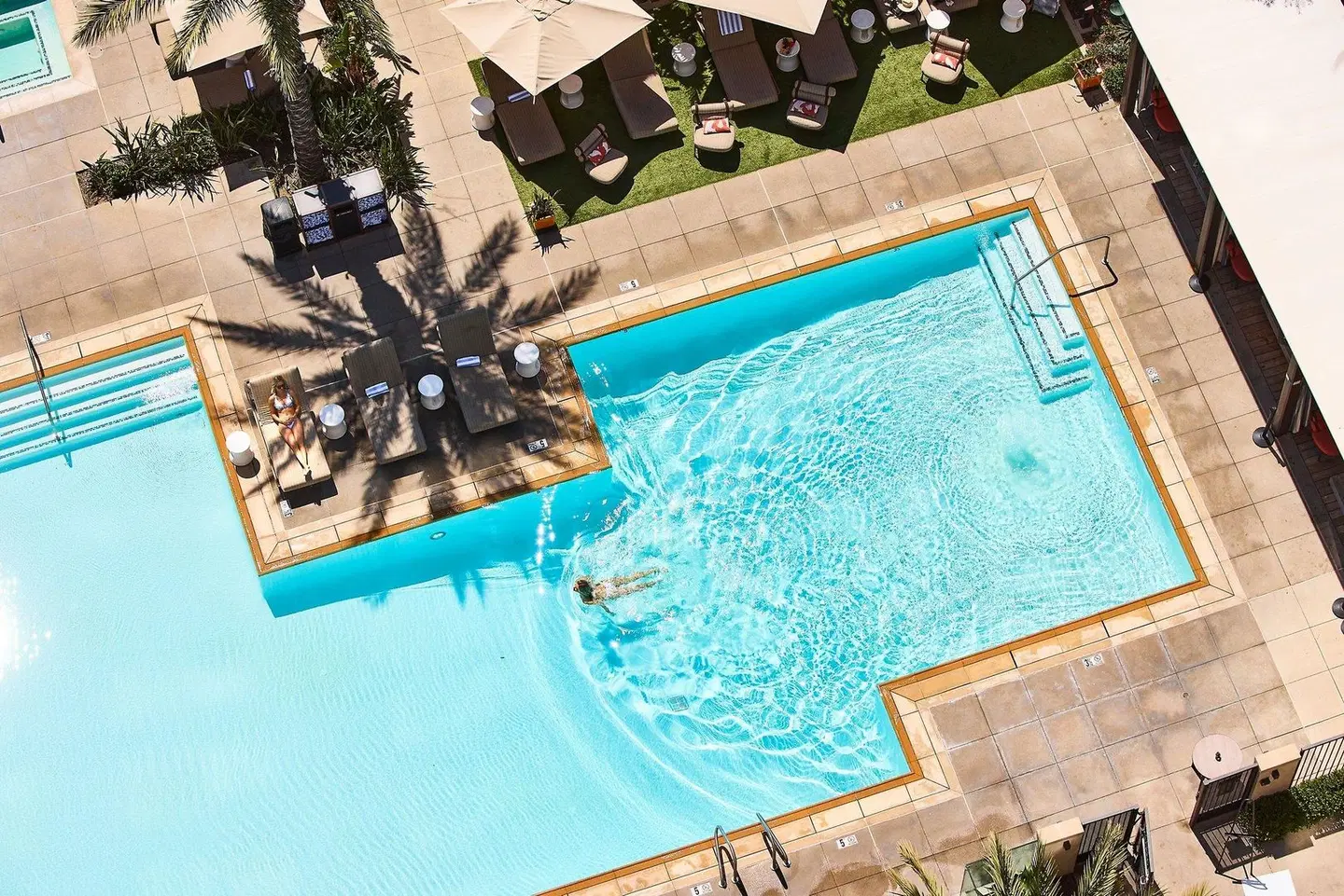 Marriott Irvine Spectrum OUTDOOR_POOL
