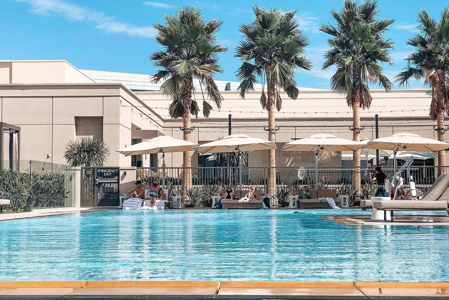 Marriott Irvine Spectrum OUTDOOR_POOL