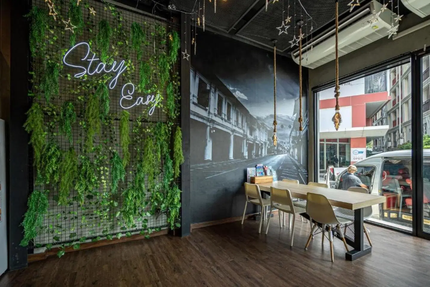 Patong Poshtel - Adults Only LOUNGE_LOBBY