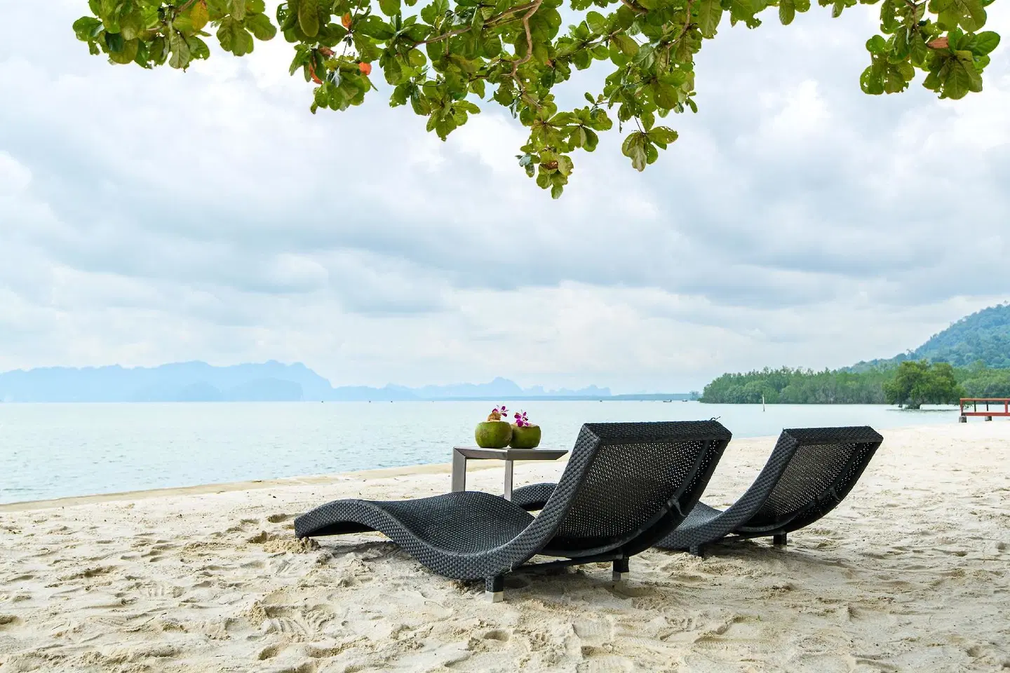 Mangrove Bay Krabi Strand