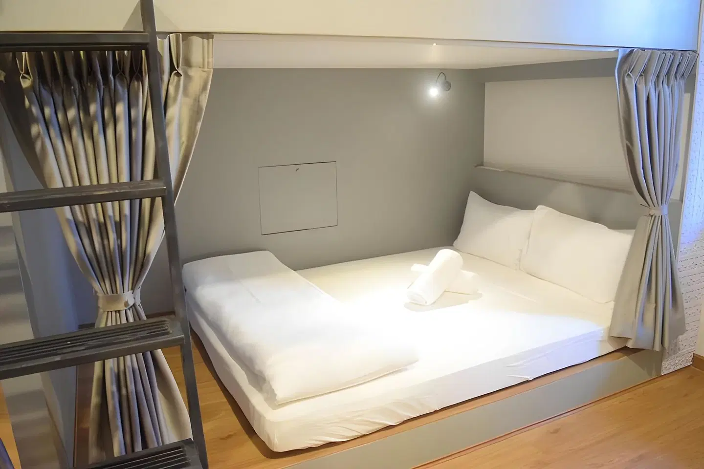 Capzule Bed Phuket ROOM_EXAMPLE