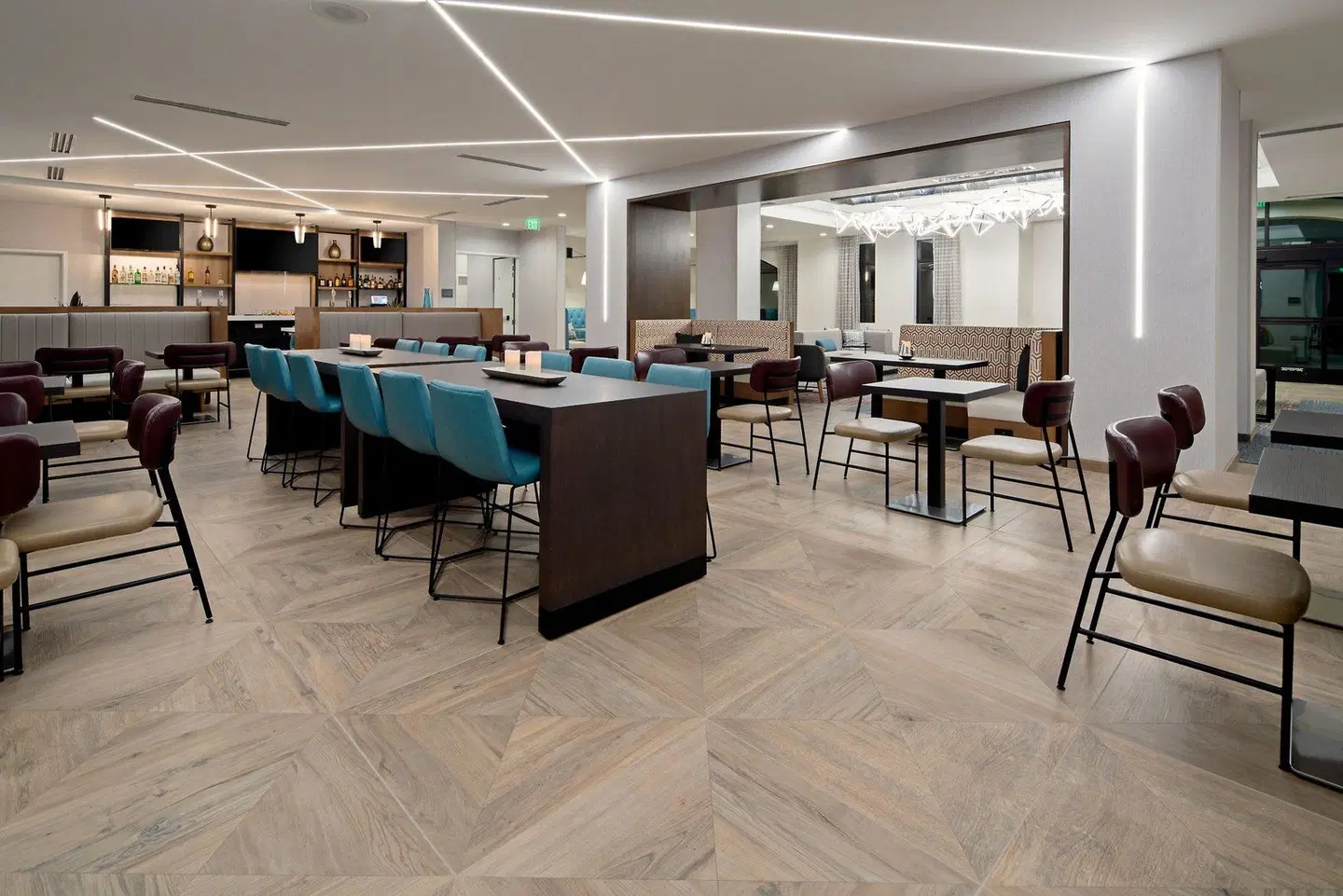 SpringHill Suites by Marriott Valencia Restaurant