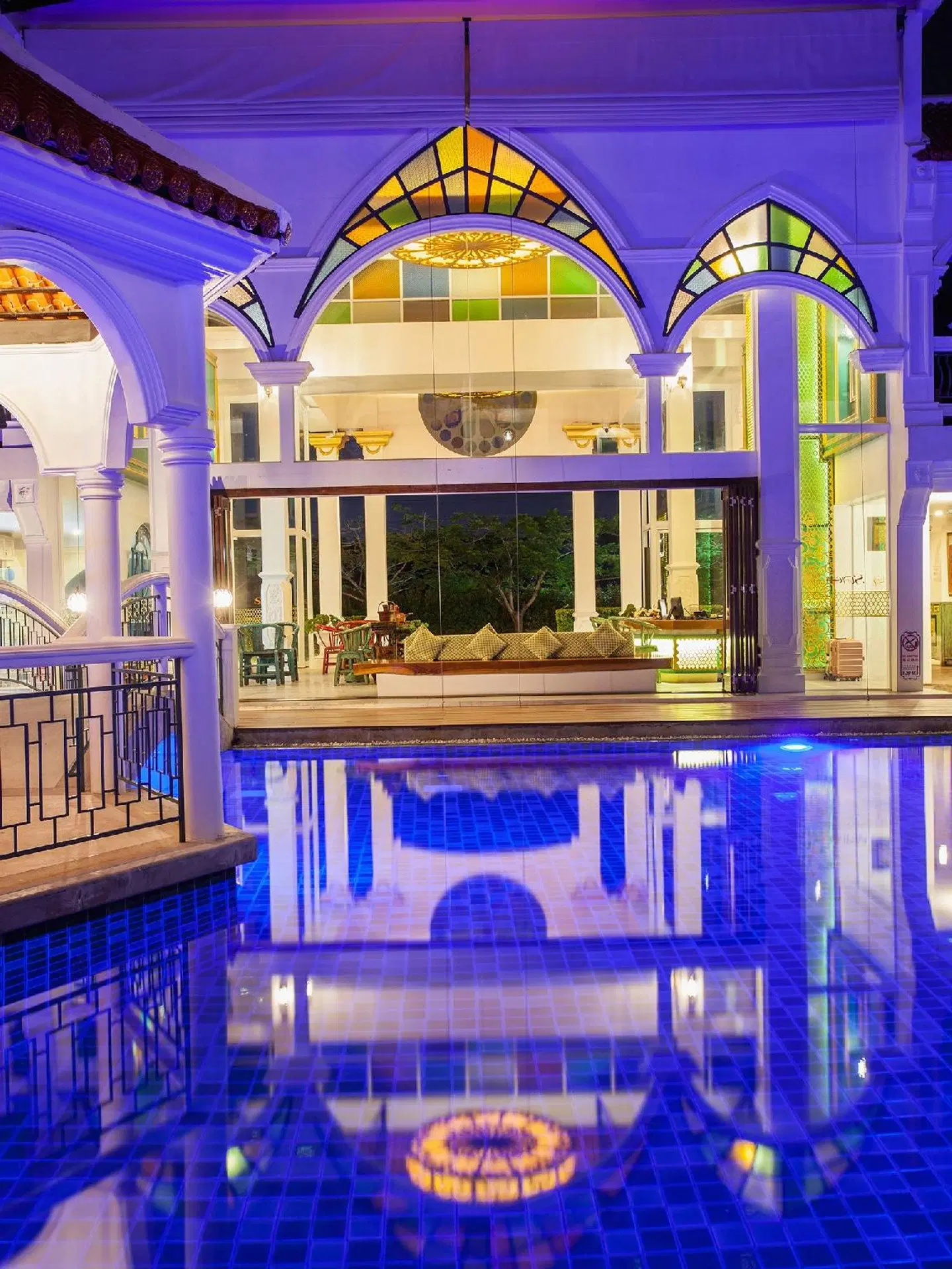 Supicha Pool Access Hotel Hallenbad