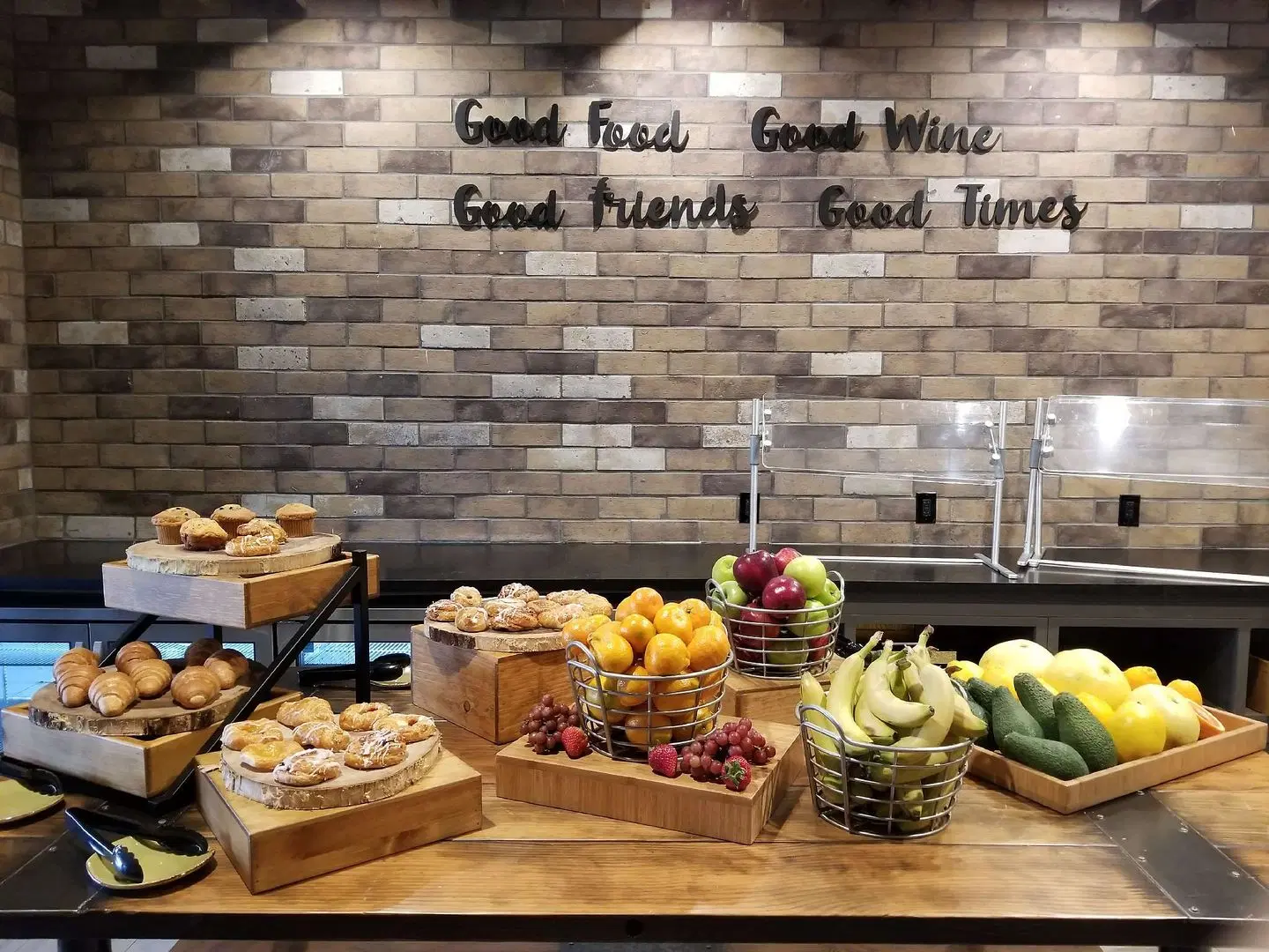 DoubleTree by Hilton Pomona Restaurant