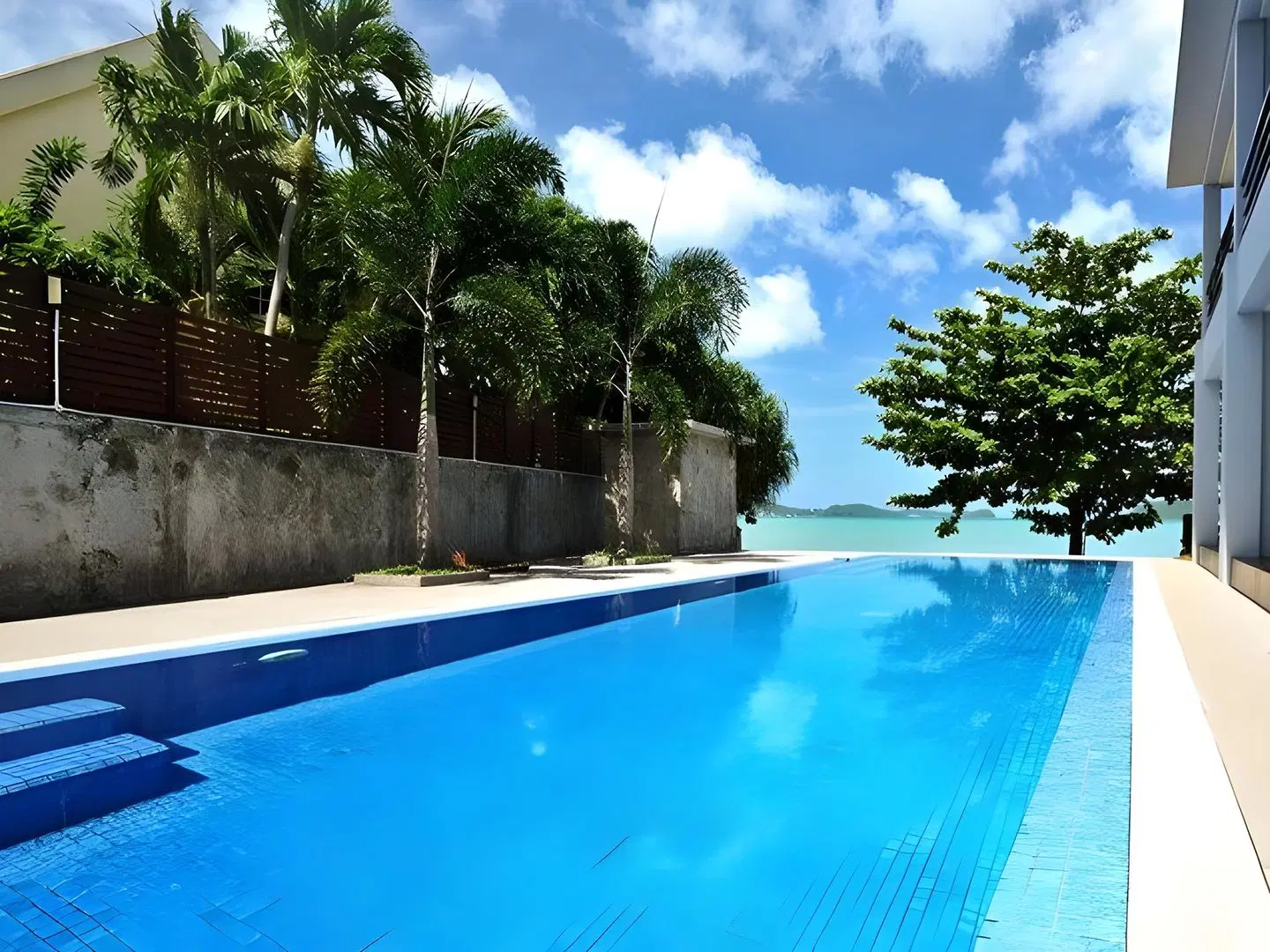 Chalong Beach Front Residence OUTDOOR_POOL