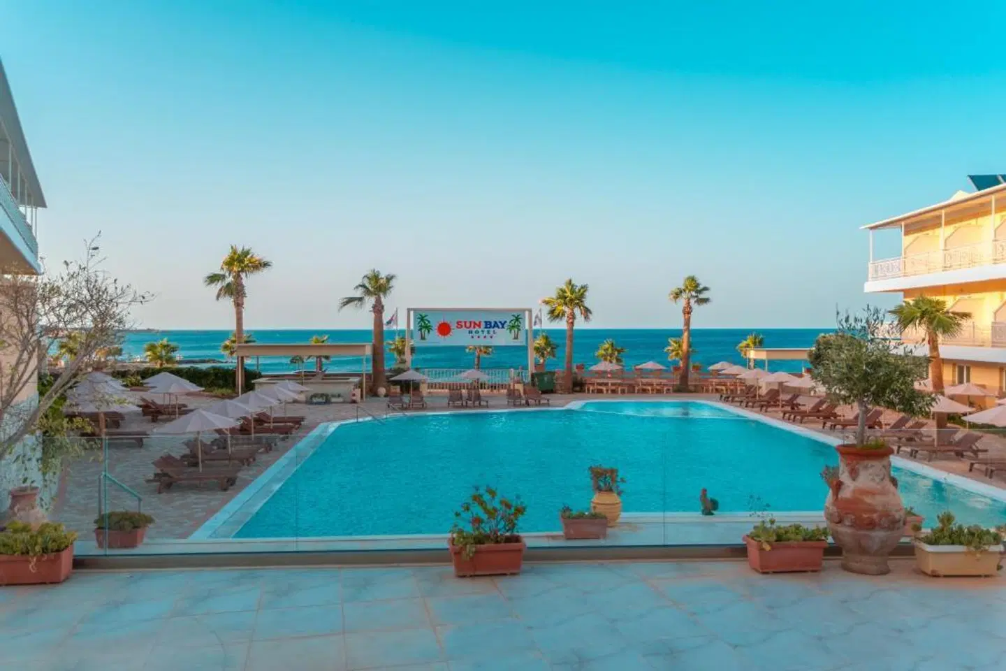 SunBay Hotel OUTDOOR_POOL