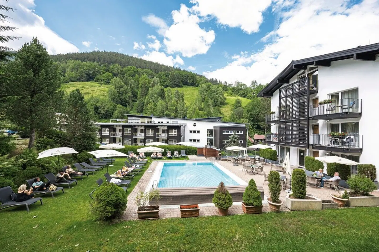 Der Waldhof EXTERIOR