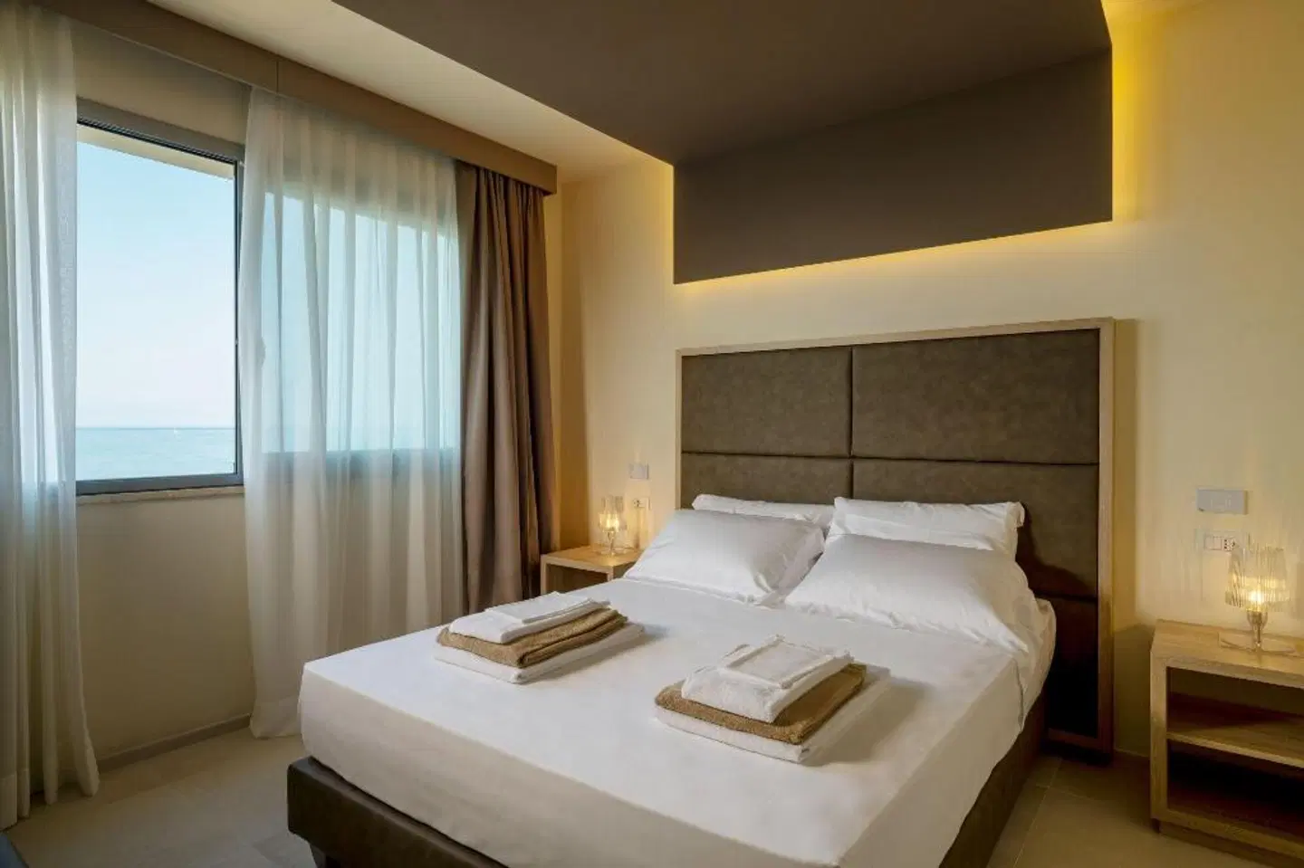 Palace Lido Hotel & Suites ROOM_EXAMPLE