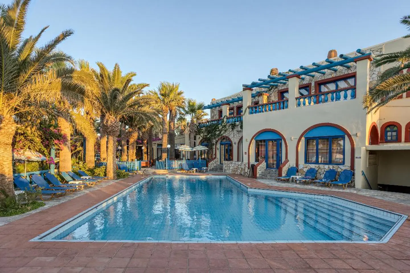 Palm Bay Hotel OUTDOOR_POOL